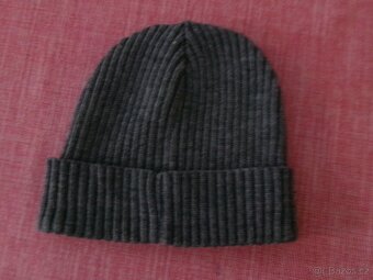 Dámská zimní čepice Terranova. - 2