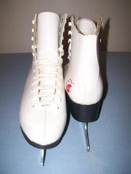 Dámské brusle HUDORA EVITA - č. 41 - 2