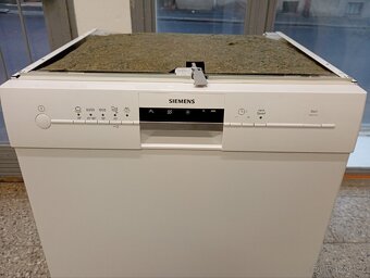 Myčka nádobí Siemens podstavná - 2