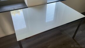 Skleněný stůl Ikea - 2