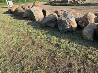 Soliterní kámen - 2