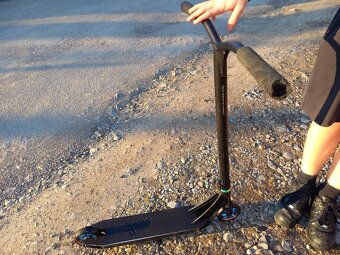 Prodám freestyle koloběžku Ethic erawan - 2