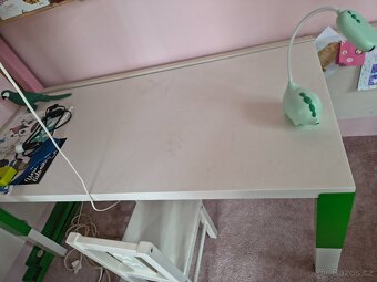 Rostoucí stůl IKEA - 2