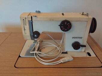 Prodám elektrický šicí stroj Veritas - 2