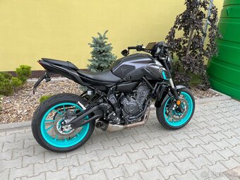 Yamaha MT-07 AKRAPOVIC - 2