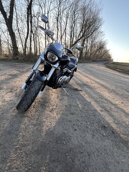 Suzuki M 800 Intruder - 2