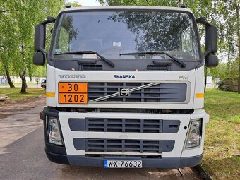 VOLVO FM 260 - 2