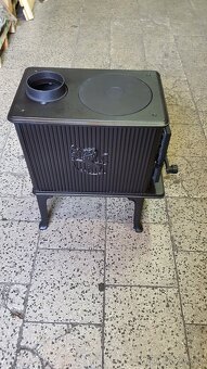 Litinová kamna Jotul F 602 N černý lak - 2