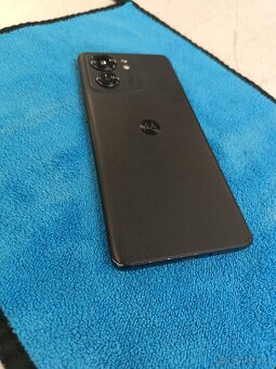 Motorola EDGE 40 8/256 - 2