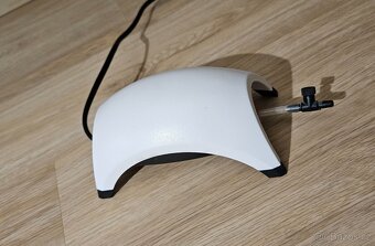 PRODÁM Akvarijní kompresor (vzduchovač) Tetra APS 100 - 2
