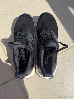 Běžecké tenisky Adidas Ultraboost - 2