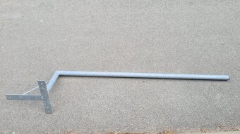 Anténní držák na zeď se vzpěrou, výška 151 cm - 2
