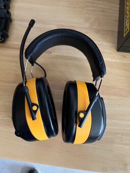 Dewalt Radio AM/FM Hear Protection Uplne Nové - 2