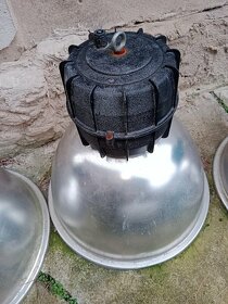 Industriální lampa hliníková 3x - 2