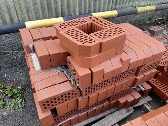 Lícová cihla Klinker typ 112 skosená - výprodej - 2