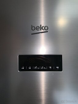 Lednice BEKO RCNA406E41LZXP - 2
