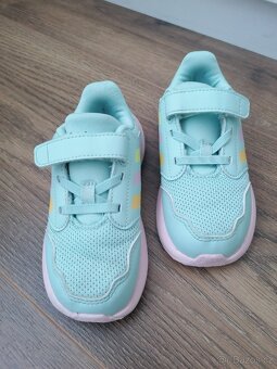 Dívčí boty Adidas - 2