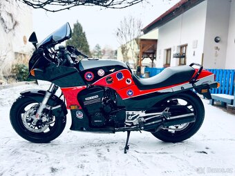 Kawasaki Gpz 900r - 2