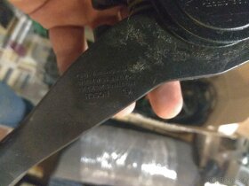 Peugeot 307 1.6 16v 2004 pedál plynu - 2