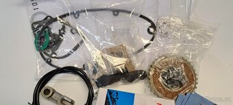 Jawa pionýr díly + rozeta - 2