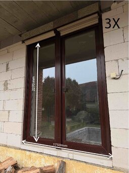 Zánovní okna a dveře + venkovní rolety - 2