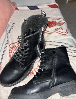 Černé kotníkové boty vel. 41 - 2