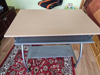 Prodám počítačový stůl , kancelářská židle - 2