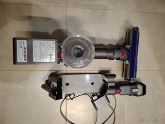 Vysavač Dyson V8 Absolute - 2