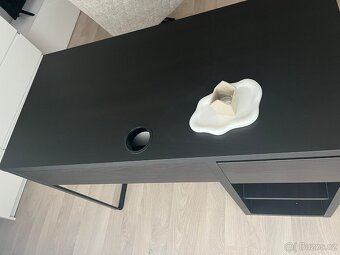 Psací/pracovní stůl - 2