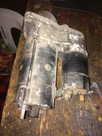 BMW E30 - náhradní díly - 2