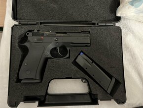 CZ 75 P01 Compact, Steel Black. Celoocelový rám. - 2