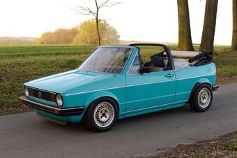 Volkswagen Golf MK1 Cabrio - 2