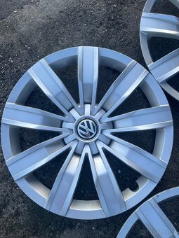 Originál poklice Volkswagen 17 - 2