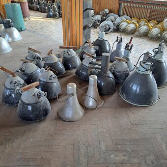 Tovarni, industriální lampy - 2