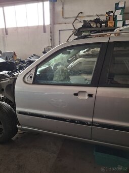 Prodám dveře ber koroze Mercedes-Benz ml w163 - 2