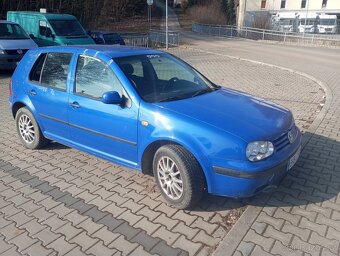 Prodám Volkswagen golf 4 , 1.4 na náhradní díly - 2