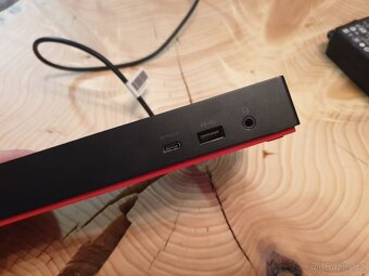 Lenovo universal thunderbolt 4 dock - 2