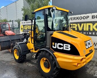KLOUBOVÝ NAKLADAČ JCB 406 - 2