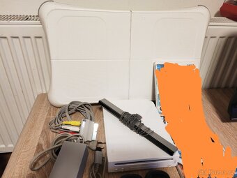 Nintendo Wii+příslušenství - 2