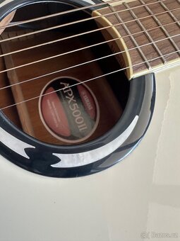 Elektroakustická kytara Yamaha APX500II - 2