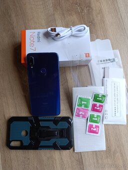 Xiaomi Redmi Note 7/4GB RAM/128GB/sada doplňků/stav A - 2