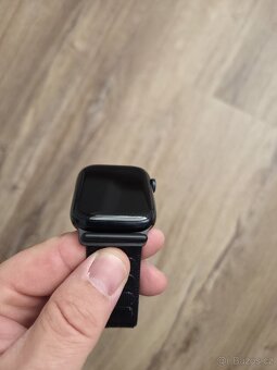Apple Watch 7, černé 44 mm - 2