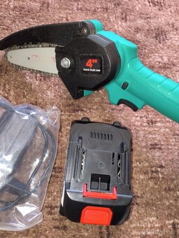 Elektrická pila ruční - 2