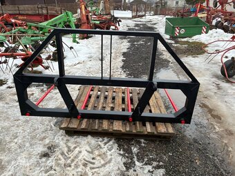 Vidle na balíky sena - 2