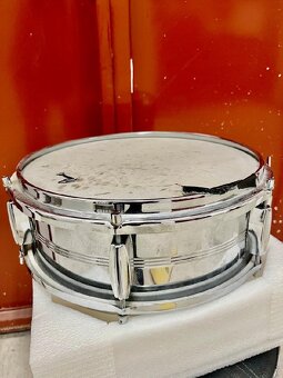 Rimmel vintage 13” - 2