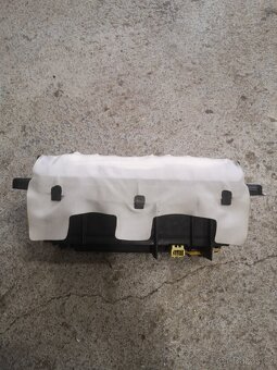 Prodám Airbag spolujezdce na vw passat b6 - 2