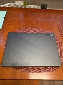 Asus ROG Zephyrus GA503Q - 2