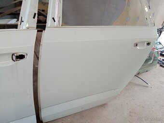 Škoda Octavia 3 Kombi levé dveře - 2