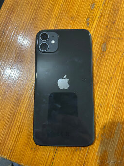 iPhone 11, černá, 64GB - 2