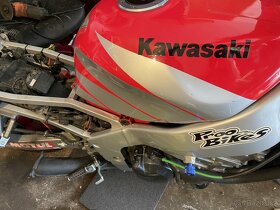 Nádrž Kawasaki zx6-r ninja - 2